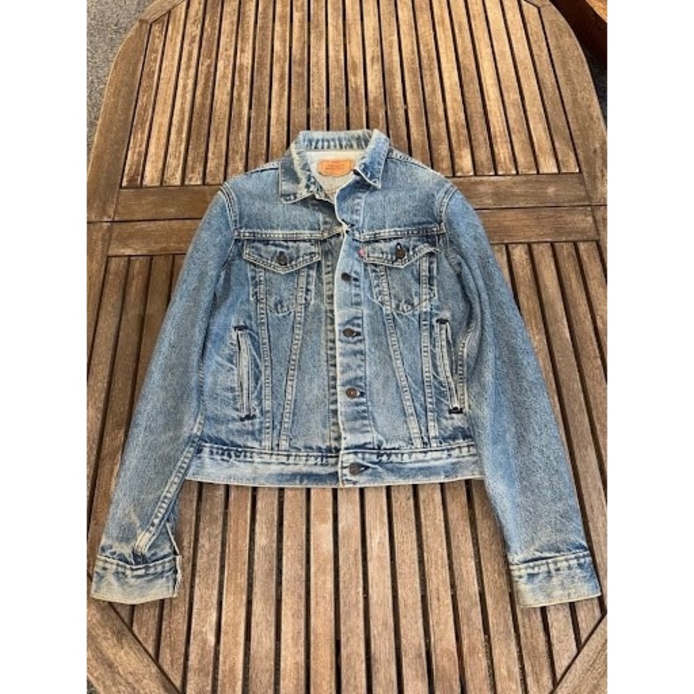 Vintage 80s Levi's 71506-0216 Denim Trucker Jacket Made in USA Size 38 Medium